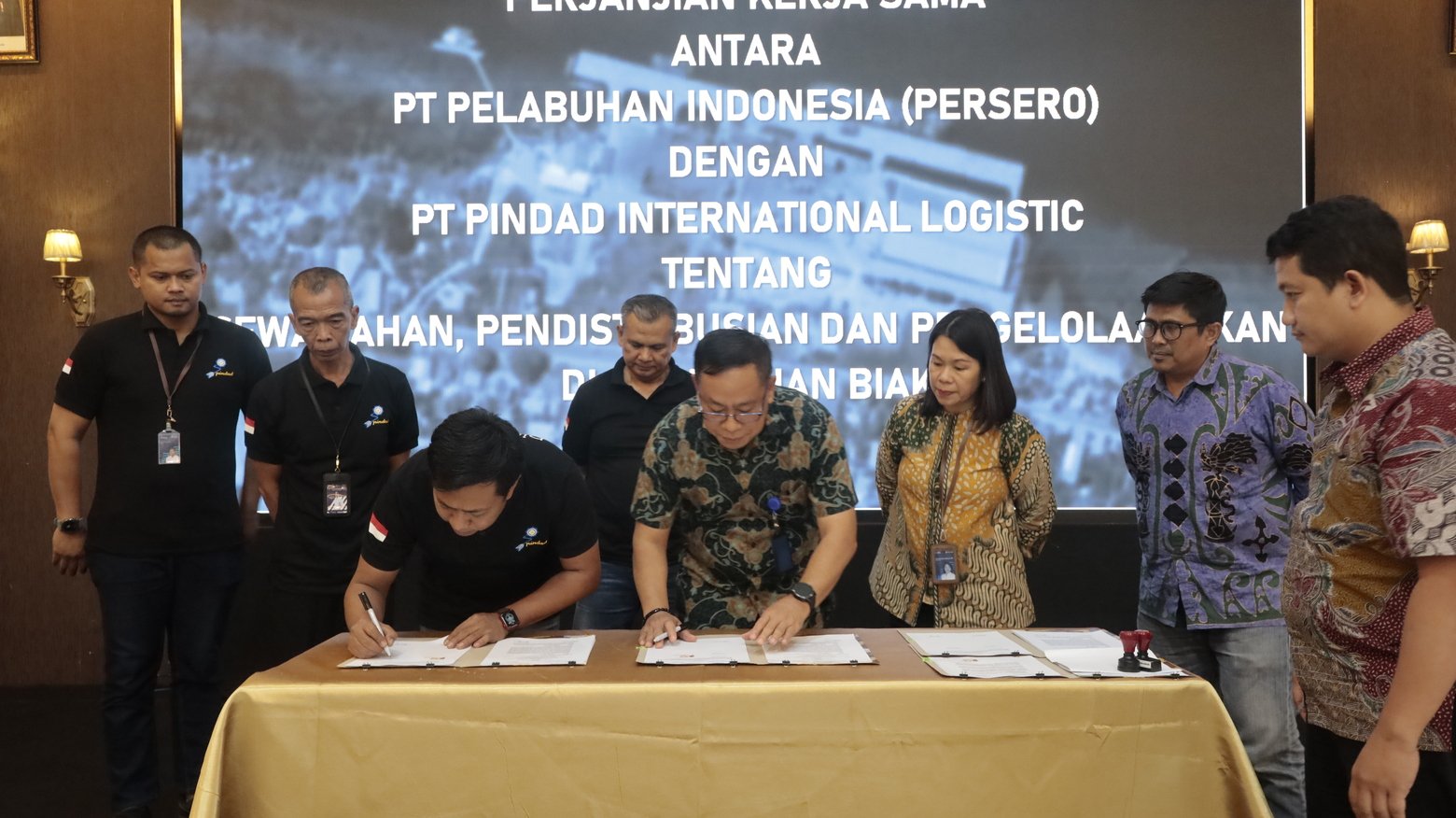Sinergi BUMN, Pelindo dan Pindad Teken Perjanjian Kerja Sama